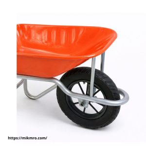 Xe rùa thùng sắt giá rẻ thiết kế chắc chắn, tải trọng tốt, phù hợp vận chuyển vật liệu xây dựng tại công trình.